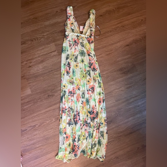 NWT Maji coverup - Picture 3 of 5